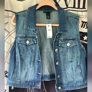 Lane Bryant cropped denim vest